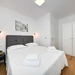 Dolce 1 Apartment *