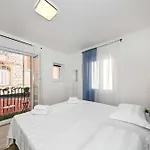 Apartment Dolce 1 *