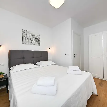 Dolce 1 Apartment *
